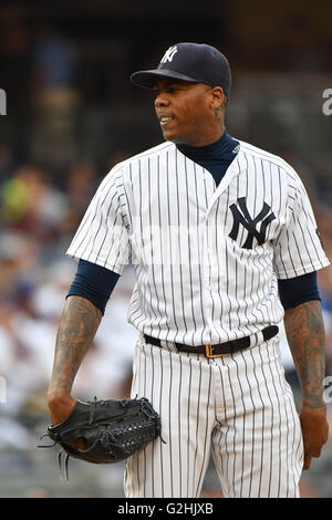 die Bronx, NY, USA. 26. Mai 2016. Aroldis Chapman (Yankees), 26. Mai 2016 - MLB: Aroldis Chapman von den New York Yankees in der Major League Baseball Spiel im Yankee Stadium in der Bronx, NY, USA. © Hiroaki Yamaguchi/AFLO/Alamy Live-Nachrichten Stockfoto