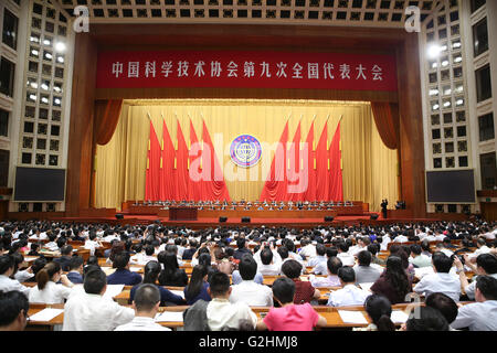 Peking, China. 31. Mai 2016. Die dritten Plenarsitzung des 9. nationalen Kongresses der China Association für Wissenschaft und Technologie ist in der großen Halle des Volkes in Peking, Hauptstadt von China, 31. Mai 2016 statt. © Ding Lin/Xinhua/Alamy Live-Nachrichten Stockfoto
