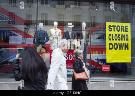 London, UK. 1. Juni 2016. Die High Street tapferen Austin Reed hat 120 Filialschließungen in ganz Großbritannien kostet 1000 Mitarbeiter Stellenabbau nach Verwaltung Kredit ins angekündigt: Amer Ghazzal/Alamy Live-Nachrichten Stockfoto