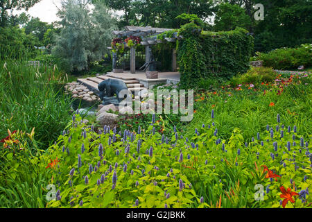 Bronze-Skulpturen in der Leo-Mol-Skulpturengarten in Winnipeg, Manitoba, Kanada Stockfoto