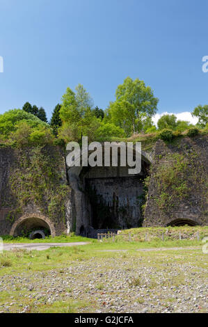 Reste der historischen Cyfarthfa Iron Works, Merthyr Tydfil, South Wales, UK. Stockfoto