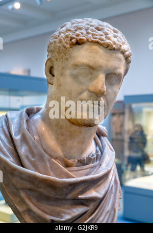 Marmor-Kopf des Kaisers Caracalla (188-217 n. Chr.), gemeinsame zweiundzwanzigsten Kaiser des römischen Reiches (198-217 n. Chr.), Datum der Statue c. AD 215-217, British Museum, Bloomsbury, London, England, UK Stockfoto