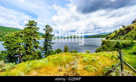 Nicola Lake im Nicola Tal entlang Highway 5A zwischen Kamloops und Merritt, Britisch-Kolumbien Stockfoto