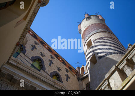 Innenraum der Festung Rocchetta Mattei, Grizzana Morandi, Bologna, Emilia Romagna, Italien. Stockfoto