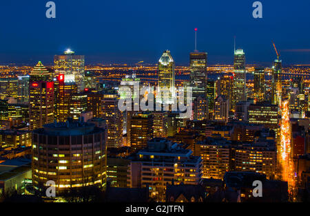 Montreal Downtown in der Abenddämmerung Stockfoto