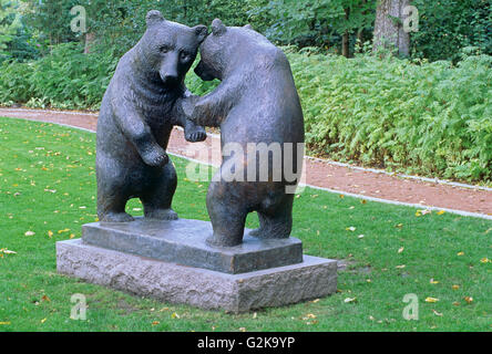 Bronze-Skulpturen in der Leo-Mol-Skulpturengarten in Assiniboine Park, Winnipeg, Manitoba, Kanada Stockfoto