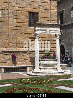 Piccolomini in Piazza Pio II, dem Hauptplatz von Pienza, Toskana, Italien Stockfoto