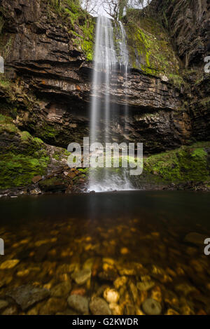 Henryd fällt in Brecon-Beacons-Nationalpark, Wales, Großbritannien Stockfoto