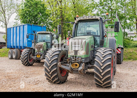 Traktor FENDT Vario. Fendt ist ein deutscher Hersteller von landwirtschaftlichen Traktoren Maschinen, Signalleuchte Stockfoto