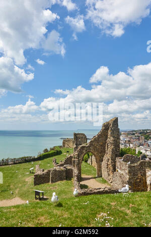 Die Ruinen von Hastings Castle East Sussex England Vereinigtes Königreich Großbritannien GB Stockfoto