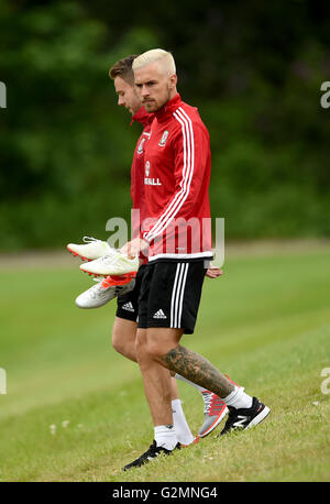 Wales' Aaron Ramsey während einer Trainingseinheit im The Vale Resort, Hensol. Stockfoto