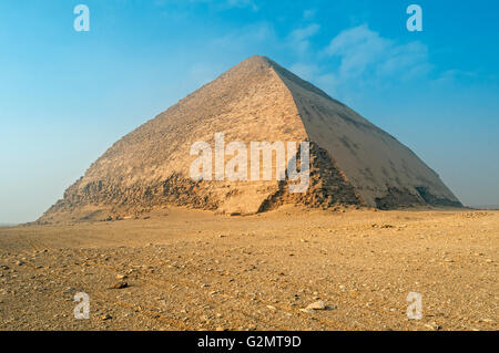 Cheops die Pyramide, gebogen 2600 v. Chr. Dahshur Nekropole, Dahshur, Ägypten Stockfoto