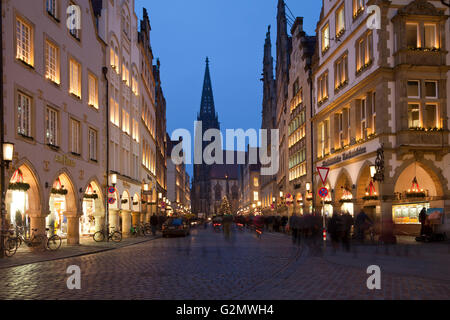 Prinzipalmarkt Straße mit St. Lamberti Kirche, Weihnachten, Münsterland, Nordrhein-Westfalen, Deutschland Stockfoto