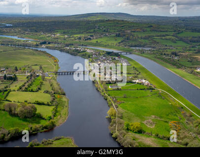 Luftaufnahme, O'Briens Brücke Fluss Shannon, COUNTY CLARE, Tipperary, Irland, IE, Europa, Antenne Blick, Vögel-Augen-Blick, Antenne Stockfoto