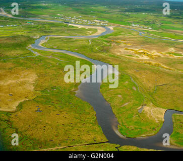 Luftaufnahme, Inagh Fluss schlängelt sich bis zum Meer, COUNTY CLARE, Clare, Irland, IE, Europa, Antenne Blick, Vögel-Augen Blick, Antenne Stockfoto