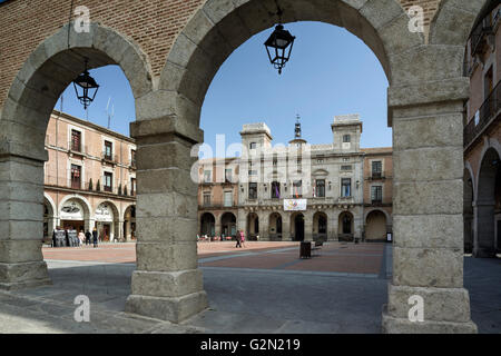 Plaza del Mercado Chico und Stadtrat, Ávila, Kastilien und León, Spanien Stockfoto