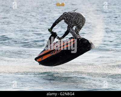 Wettbewerb Jetski Freestyle, Alpe Adria Jetski Tour - Auftaktrennen der kroatischen Aquabike Meisterschaft 2016 in Fazana, Kroatien. Stockfoto