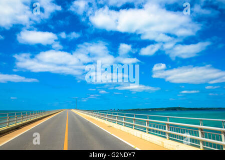 Irabu-Brücke Insel Miyako in Okinawa Stockfoto