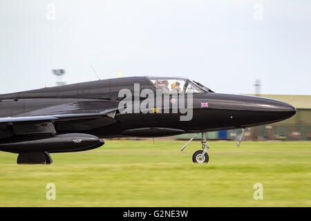 Hawker Hunter T.7A G-FFOX aus der Hunter Flight Academy auf der RAF Waddington Airshow. Stockfoto
