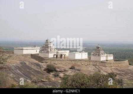 Allgemeine Ansicht des chandragiri Hügels Tempel Komplex, sravanabelgola, Karnataka, Indien. Stockfoto