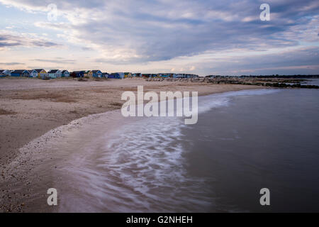 Der Strandhütten am Mudeford Quay in Dorset. Stockfoto