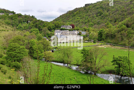 Der Fluss Wye aus dem Monsal Trail in Derbyshire Peak district Stockfoto