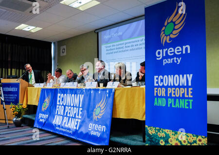 27. Oktober 2012, Belfast.  Die grüne Partei (Northern Ireland) halten ihre Jahrestagung am Stranmillis College Stockfoto