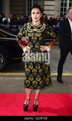 Salma Hayek Teilnahme an die UK-Premiere von "Tale Of Tales" statt auf die Curzon Mayfair, London. PRESSEVERBAND Foto. Bild Datum: Mittwoch, 1. Juni 2016. Bildnachweis sollte lauten: Ian West/PA Wire Stockfoto