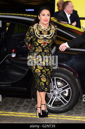 Salma Hayek Teilnahme an die UK-Premiere von "Tale Of Tales" statt auf die Curzon Mayfair, London. PRESSEVERBAND Foto. Bild Datum: Mittwoch, 1. Juni 2016. Bildnachweis sollte lauten: Ian West/PA Wire Stockfoto