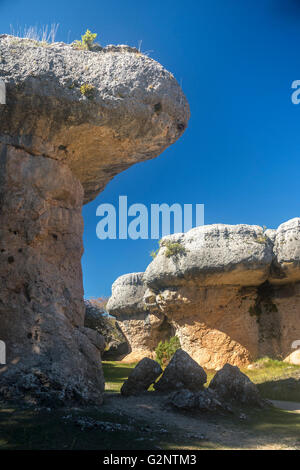Erodierte Kalksteinfelsen in La Ciudad Encantada, die verzauberte Stadt, Park, Serrania de Cuenca, Castilla-la Mancha, Spanien Stockfoto