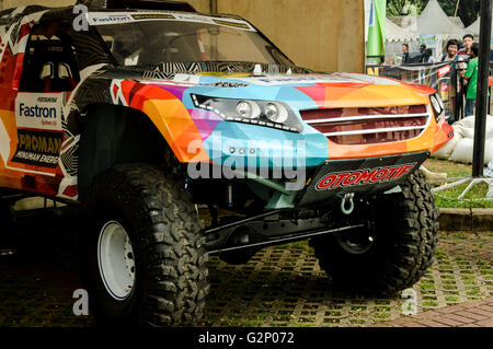 Gajah Monster in automotive Event Tumplek Blek, Jakarta, Indonesien Stockfoto