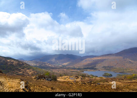 Ladies View, ein Aussichtspunkt auf Upper Lake auf der N71 Teil des Ring of Kerry, Killarney National Park, Co. Kerry, Irland. Stockfoto