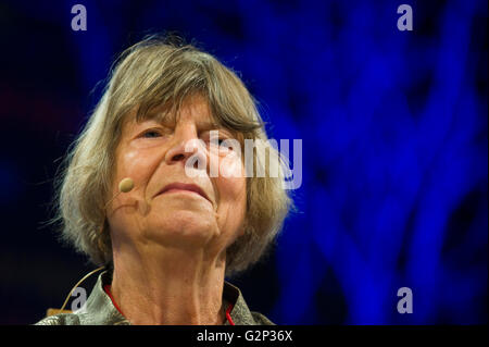 Margaret Drabble sprechen auf der Bühne Hay Festival 2016 Stockfoto