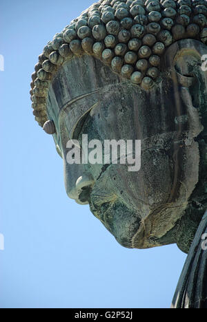 Kamakura, Japan - 12. August 2007: Blick auf den Großen Buddha Statue, ein beliebtes Ziel für Shinto Buddhisten und Touristen in Japan. Stockfoto