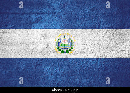 Flagge von El Salvador oder salvadorianischen Banner auf grobe Textur Stockfoto