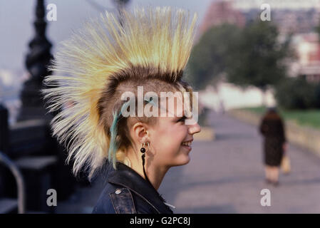 Weibliche Punk Rocker. London. England. UK. Europa. Ca. 80er Stockfoto