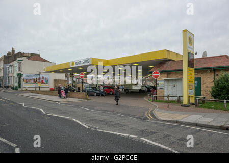 Safeway-Supermarkt-Tankstelle. Hastings. East Sussex. England. UK Stockfoto