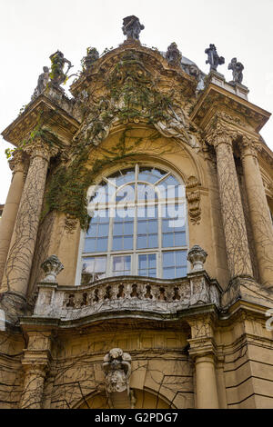 Gebäude des Landwirtschaftsmuseum im Komplex der Vajdahunyad-Burg in der Innenstadt von Budapest, Ungarn. Stockfoto