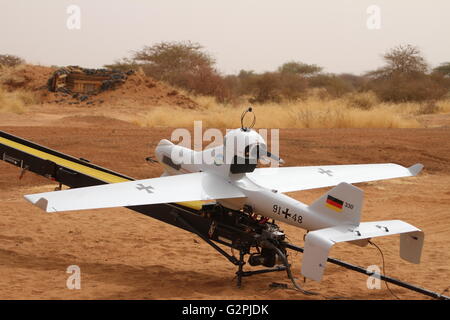 Gao, Mali. 7. Mai 2016. "Luna" drone im "Camp Castor", wo Deutsche UN-Soldaten stationiert sind, in der Nähe von Gao, Mali, 7. Mai 2016. Foto: KRISTIN PALITZA/Dpa/Alamy Live News Stockfoto