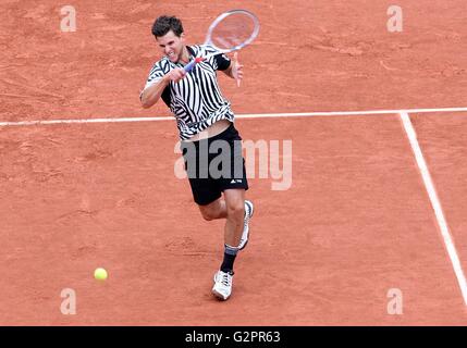 02.06.2016. Roland Garros, Paris, France, French Open Tennis Championships, Tag 12. Dominic Thiem (AUT) kehrt in seinen 4 Set Sieg im Viertelfinale gegen David Goffin (BEL) Stockfoto