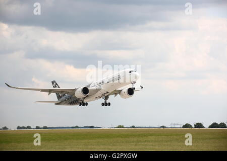 Berlin, Deutschland. 2. Juni 2016. Berlin Air Show präsentiert neue Airbus-A350X. Bildnachweis: Jakob Ratz/Pacific Press/Alamy Live-Nachrichten Stockfoto