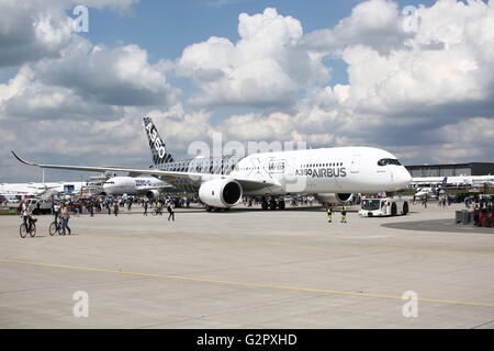 Berlin, Deutschland. 2. Juni 2016. Berlin Air Show präsentiert neue Airbus-A350X. Bildnachweis: Jakob Ratz/Pacific Press/Alamy Live-Nachrichten Stockfoto