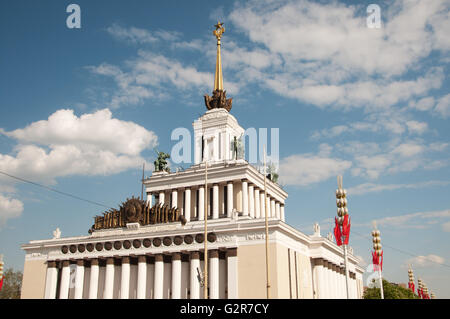 WDNCh Main Pavillion in Moskau, Russland Stockfoto