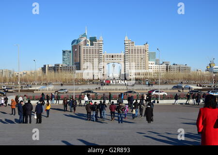Hauptsitz der nationalen Ölgesellschaft KazMunaiGaz in Astana, Kasachstan Stockfoto