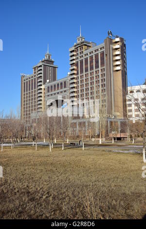 Hauptsitz der nationalen Ölgesellschaft KazMunaiGaz in Astana, Kasachstan Stockfoto