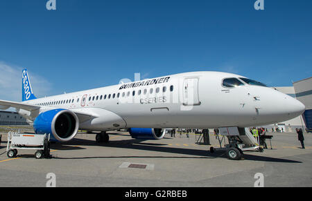 Ein Bombardier C Serie 300 Jet wird ein Montagewerk von Bombardier C-Serie angezeigt. Stockfoto