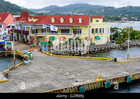 Roatan Stadtzentrum Einkaufsviertel, Hafen von Roatan, Honduras Stockfoto