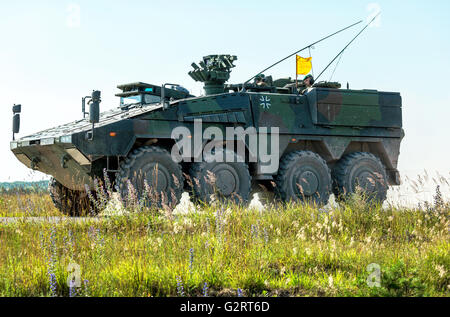 Gardelegen, Deutschland, Panzer Grenadier-Kompanie in einer Praxis auf dem Truppenübungsplatz Altmark Stockfoto