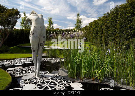 RHS Chelsea Flower Show 2016, der kaiserliche Garten – Revive, frische Gärten Silber-Medaillengewinner, Konstruktion Tatyana Goltsova Stockfoto