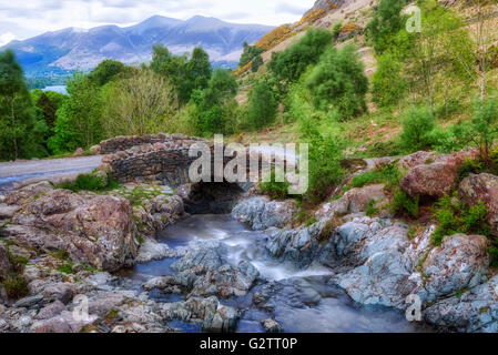 Ashness Brücke, Lake District, Keswick, Cumbria, England, UK Stockfoto